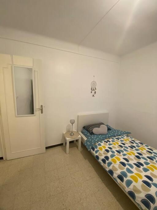 Appartement T4 A Deux Pas De La Gare St Charles Марсилия Екстериор снимка