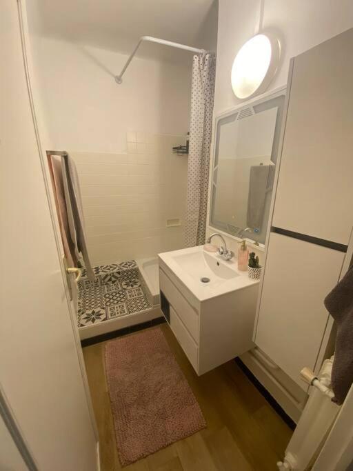Appartement T4 A Deux Pas De La Gare St Charles Марсилия Екстериор снимка