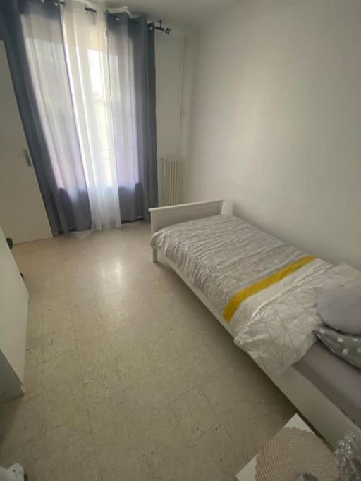 Appartement T4 A Deux Pas De La Gare St Charles Марсилия Екстериор снимка