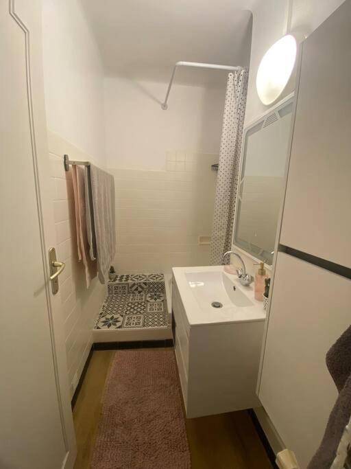 Appartement T4 A Deux Pas De La Gare St Charles Марсилия Екстериор снимка