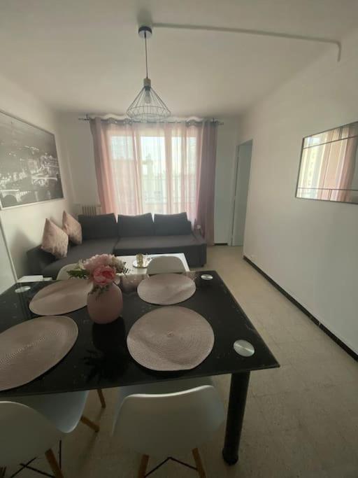 Appartement T4 A Deux Pas De La Gare St Charles Марсилия Екстериор снимка