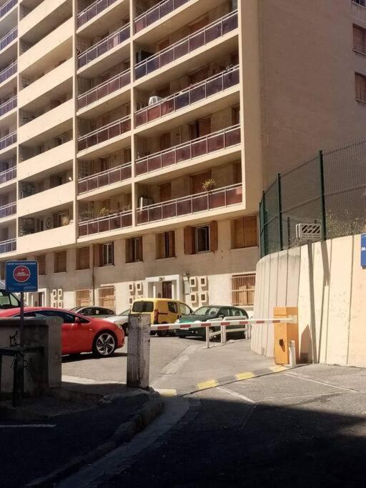 Appartement T4 A Deux Pas De La Gare St Charles Марсилия Екстериор снимка