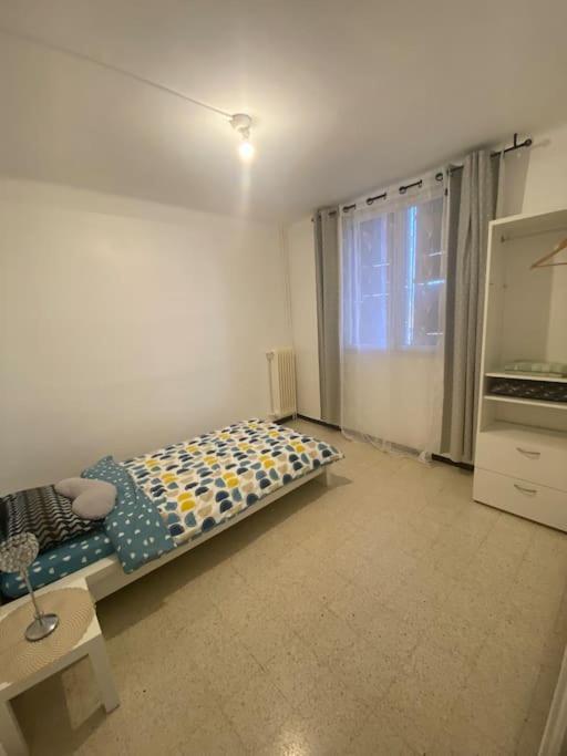 Appartement T4 A Deux Pas De La Gare St Charles Марсилия Екстериор снимка