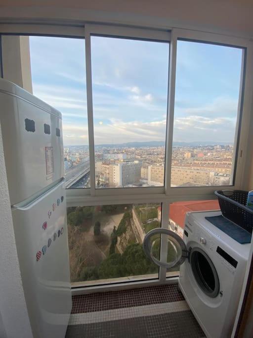 Appartement T4 A Deux Pas De La Gare St Charles Марсилия Екстериор снимка