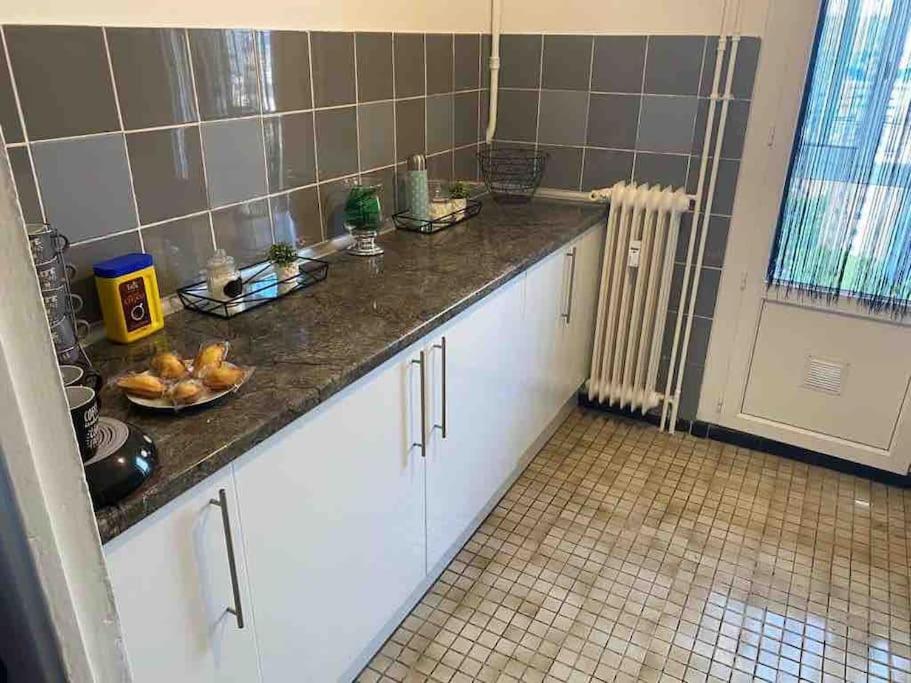 Appartement T4 A Deux Pas De La Gare St Charles Марсилия Екстериор снимка