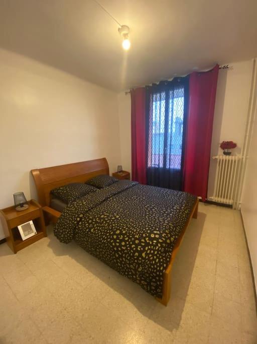 Appartement T4 A Deux Pas De La Gare St Charles Марсилия Екстериор снимка
